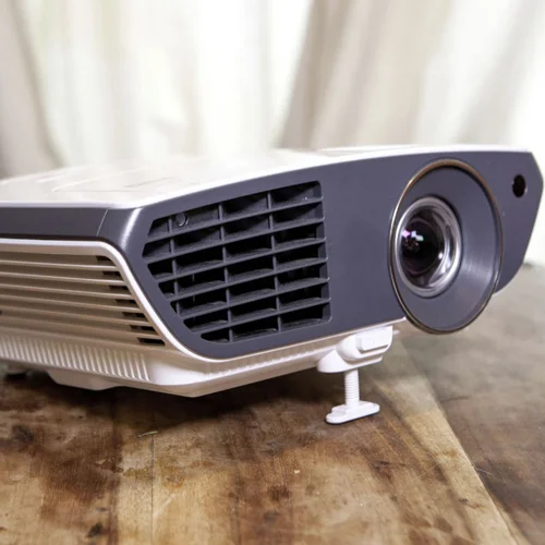 Projector on Rent in Pragati Maidan